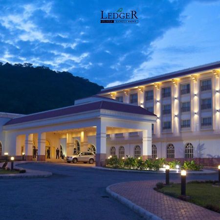 Hotel Ledger Plaza バンギ エクステリア 写真